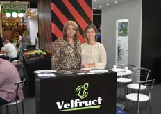 The lovely ladies of Velfruct. They export apples from Moldova.